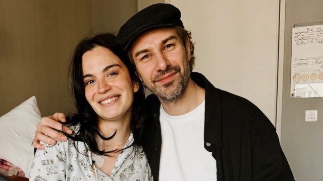 Eski rol arkadaşını ziyaret etti