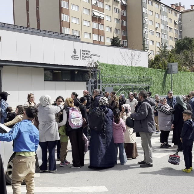 Ataşehir'de 26 öğrenci zehirlendi