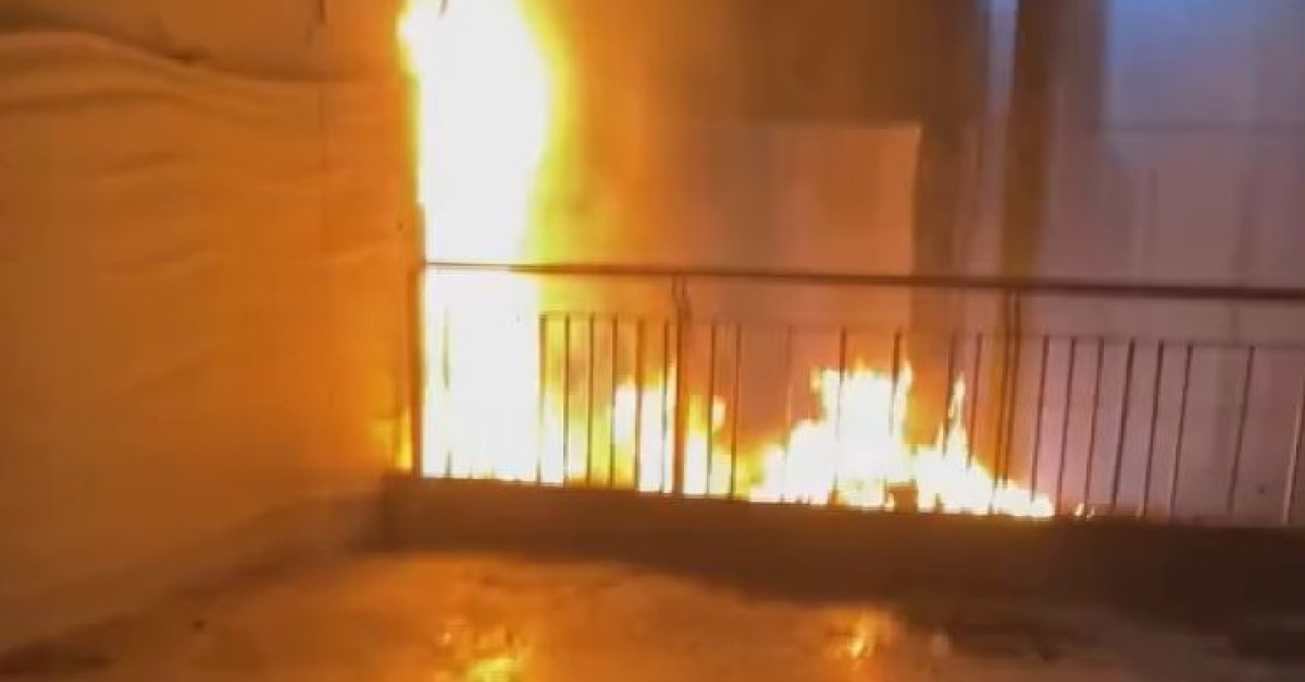 Taksim Metro İstasyonunda Yangın, Tünel Çıkışı Kapatıldı