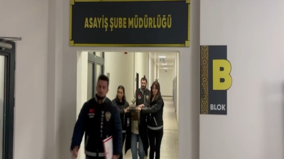 Bebeğini çöpe atmıştı! Cani anne hakim karşısında