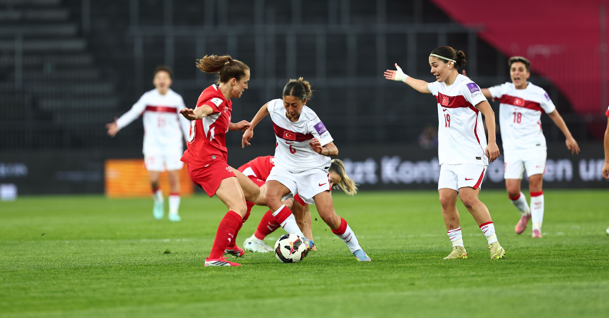 A Milli Kadın Futbol Takımı İsviçre'ye Mağlup