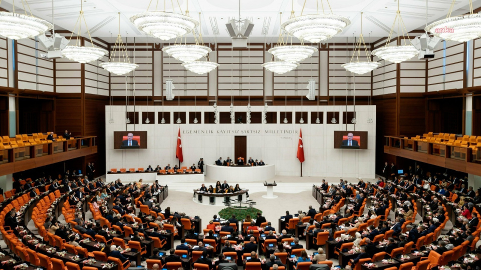 6 madde daha kabul edildi