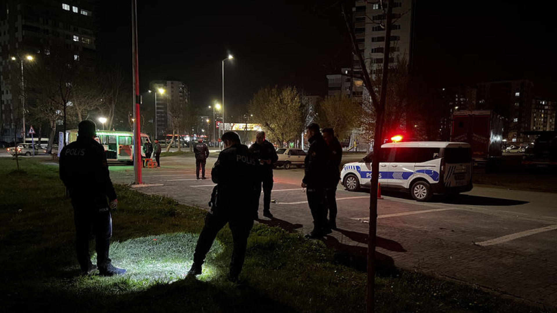 Kayseri'de 'laf atma' kavgası: 4 yaralı | Son dakika haberleri