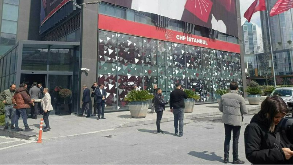 CHP İstanbul İl Başkanlığı davası ertelendi