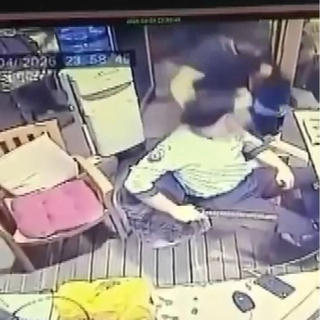 İzin alamayınca güvenliğe saldırdılar