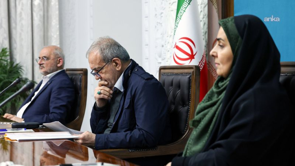 İran: Diyaloğa hazırız ama teslim olmayız