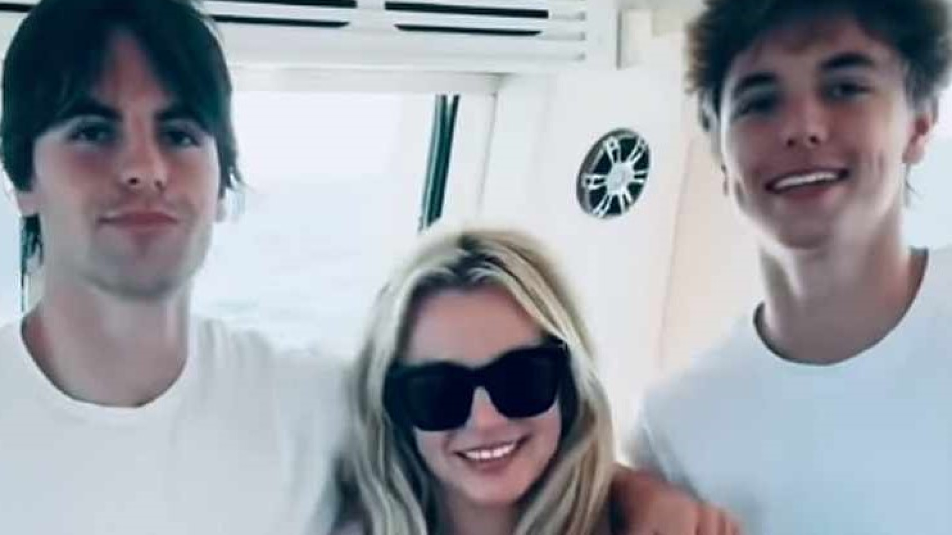 Britney Spears'ı Rehabilitasyona Oğulları İkna Etti: 'Anne, Gitmek Zorundasın'