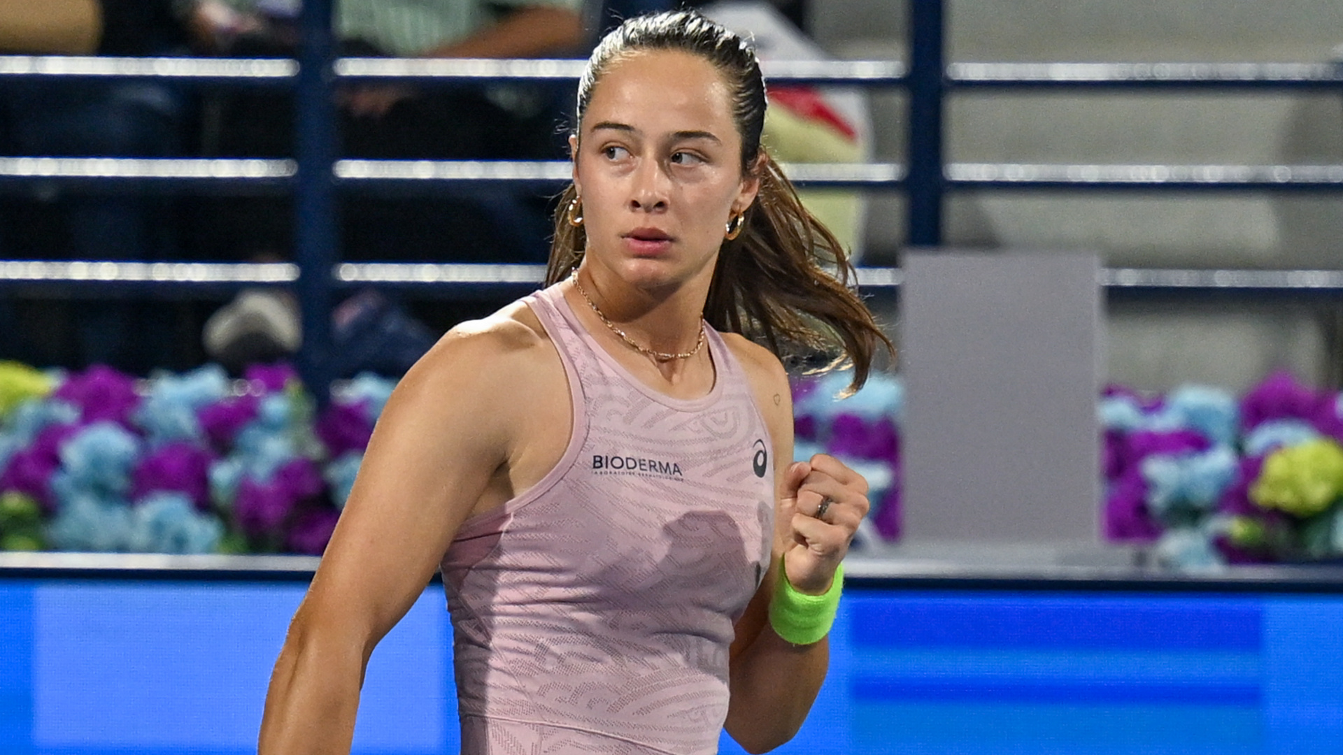 Zeynep Sönmez'den Tarihi Zafer: Dünya 8 Numarasını 2-0 Mağlup Etti