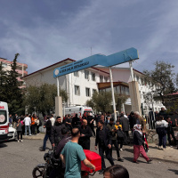 5 silah ve 7 şarjörle okula gitti! 2 sınıfı hedef aldı!