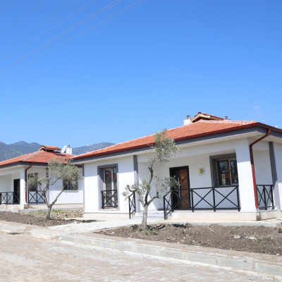 HBB köy evlerini törenle teslim etti