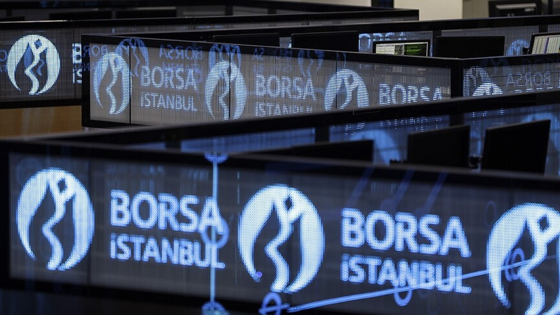 Borsa İstanbul'da BIST 100 Endeksi Yükselişle Kapandı, İyimserlik Hâkim