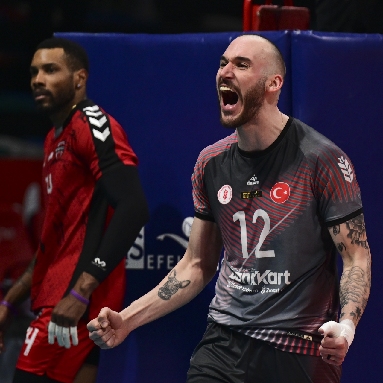 Efeler Ligi'nde ilk finalist Ziraat Bankkart!