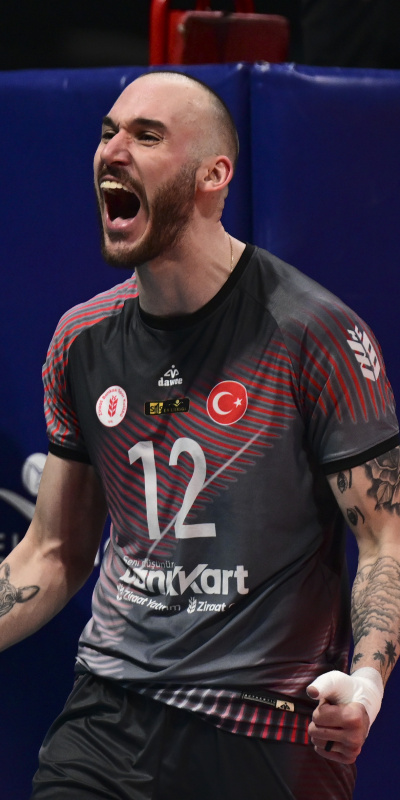 Efeler Ligi'nde ilk finalist Ziraat Bankkart!