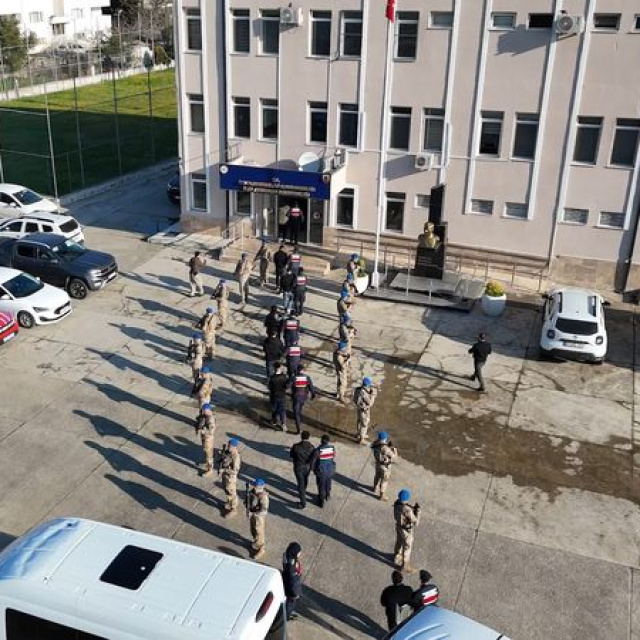 İki ilde uyuşturucu operasyonu: 8 tutuklama