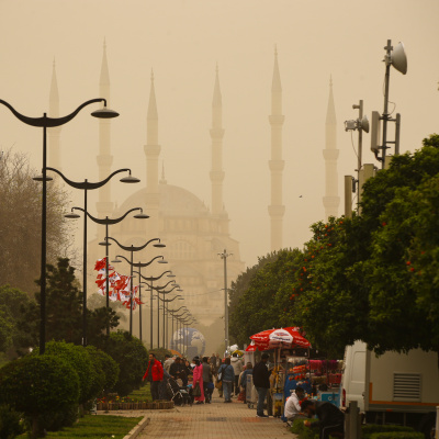 2 bölgeye çığ, 2 bölgeye toz taşınımı uyarısı