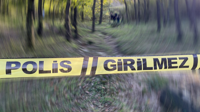 Anne toprağa gömülü, oğlu vurulmuş halde bulundu!