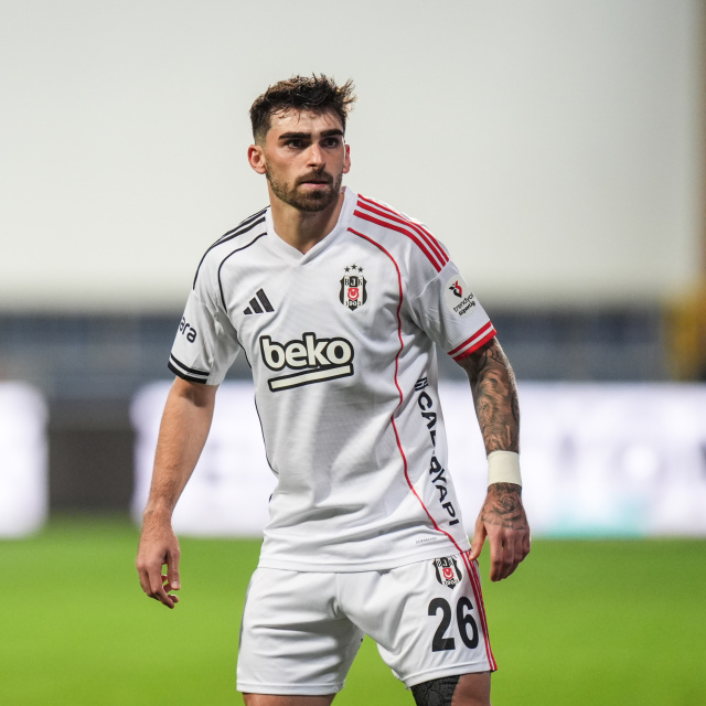 Beşiktaş'ın solunda forma savaşı!