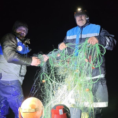 Suğla'da 800 metrelik ağ ele geçirildi