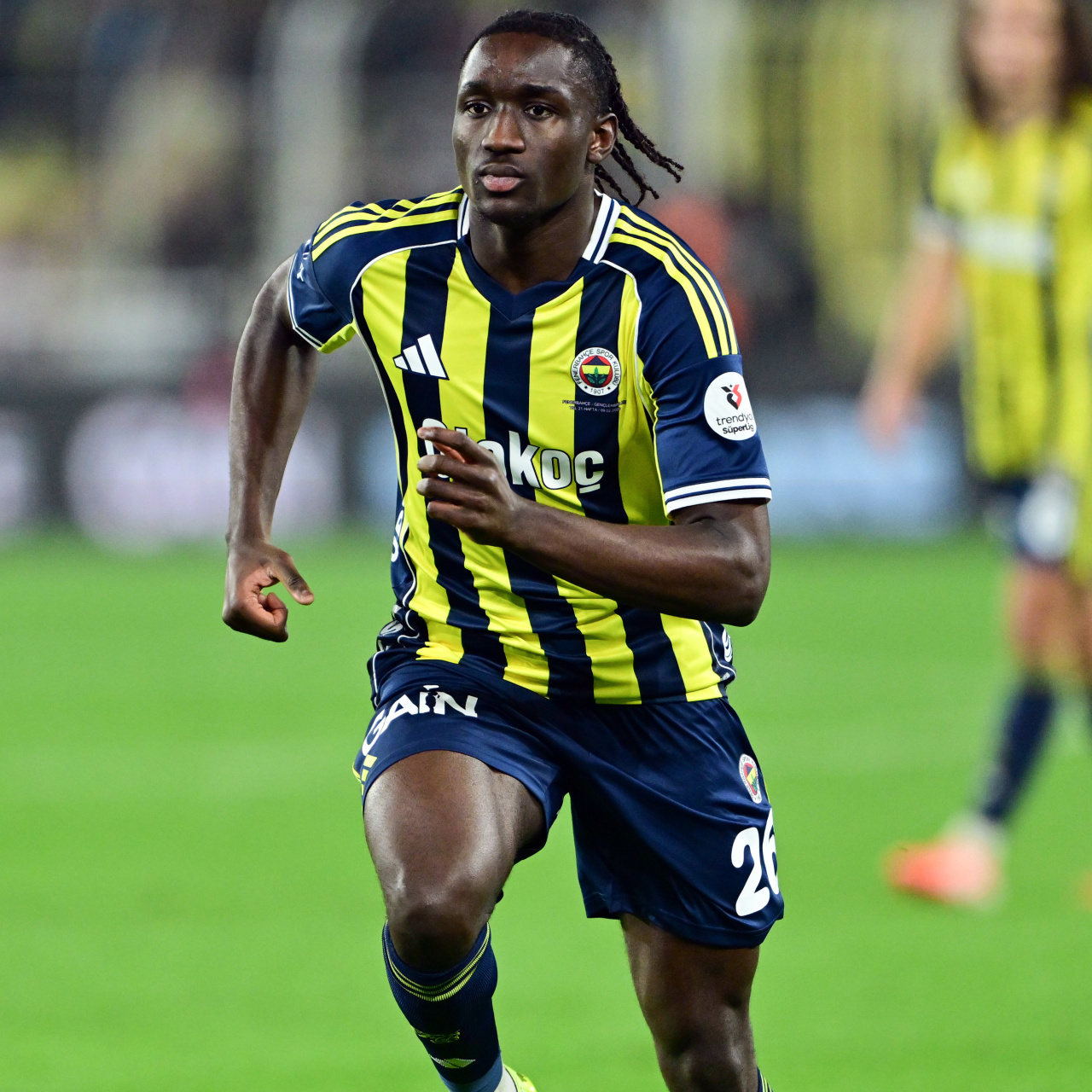 "Televizyondan izlediğim yıldızlarla oynuyorum!"