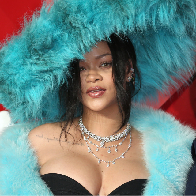 Albüm çıkarmadan rekor kırdı