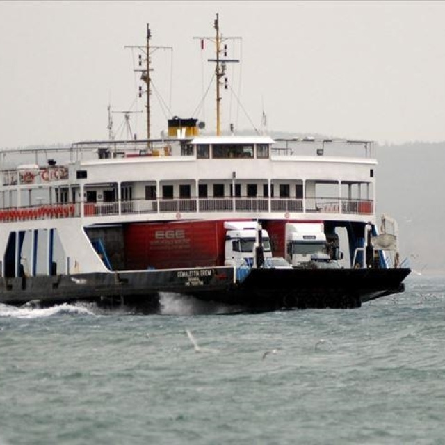 Bazı feribot seferleri iptal edildi