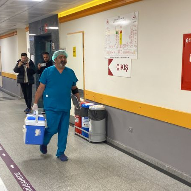Yaşlı kadının bağışlanan karaciğeri bir hastaya umut oldu