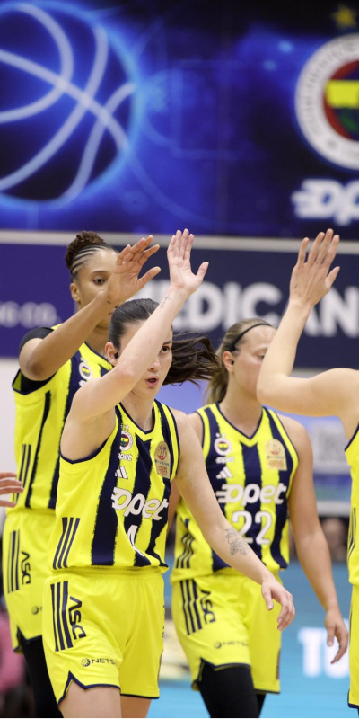 Fenerbahçe Opet final için sahnede!