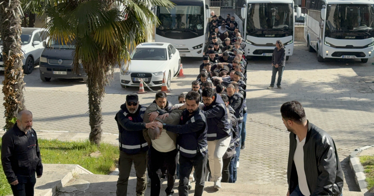 Samsun'da Suç Örgütü Operasyonu: 25 Şüpheli Gözaltına Alındı