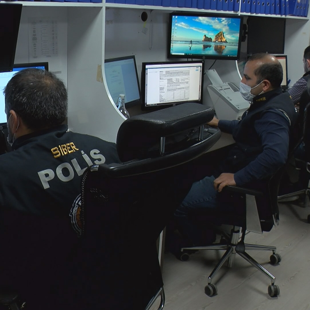 MİT'ten siber suç çetesine operasyon!
