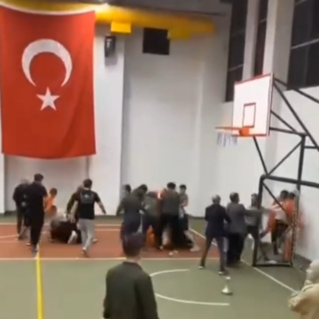 Turnuvada 6 öğretmen darp edildi