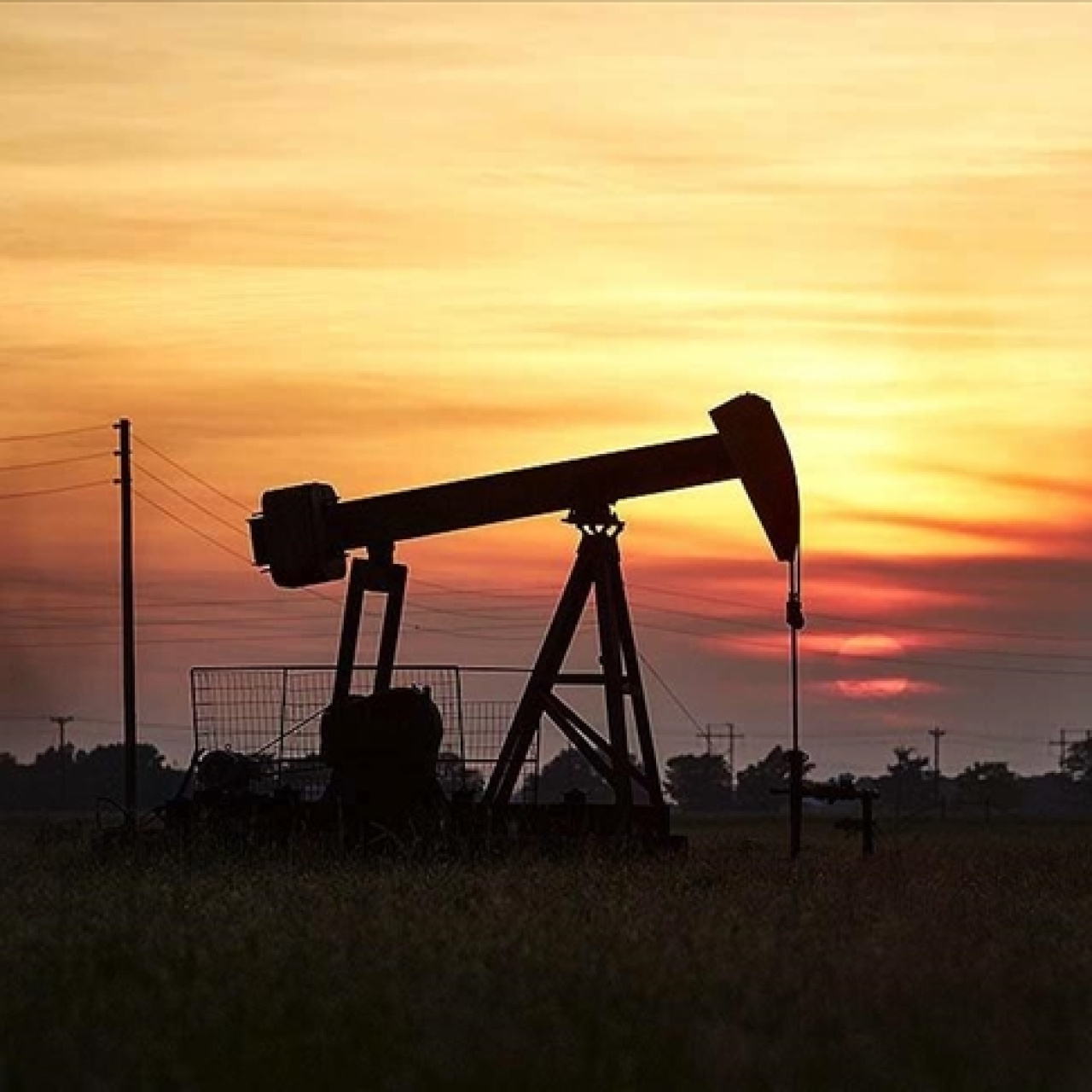 Brent petrol sert düştü