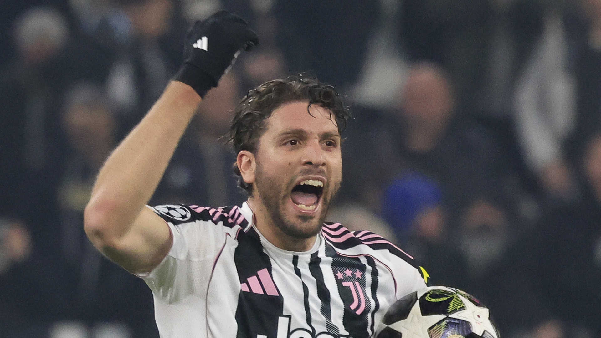 Juventus, Manuel Locatelli'nin Sözleşmesini 2030'a Kadar Uzattı
