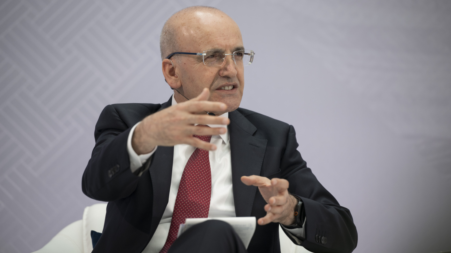 Bakan Şimşek: "Riskleri azaltmaya ve fırsatları çeşitlendirmeye yatırım yapmak zorundayız"