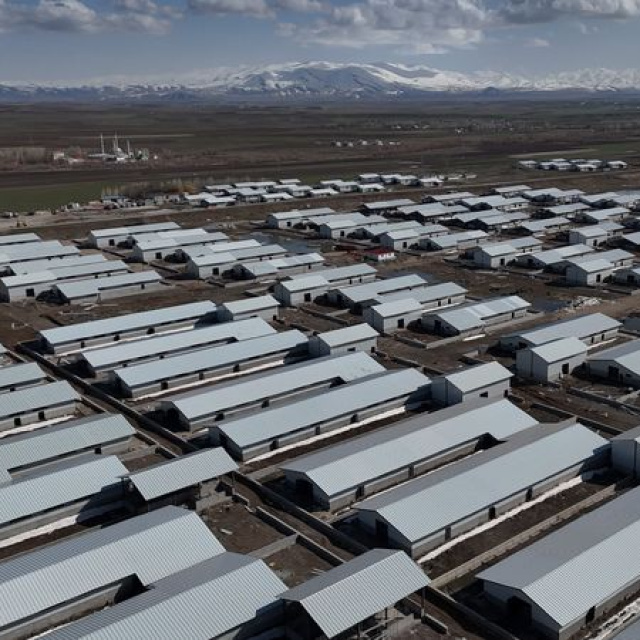 Ağrı'da 307 ahırlık projede sona gelindi