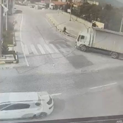 Kamyonun çarptığı genç kadın öldü