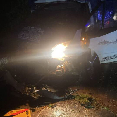 TIR ile kamyonet çarpıştı: 1 ölü