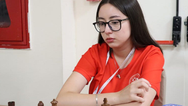 Feyza Keskin kimdir?