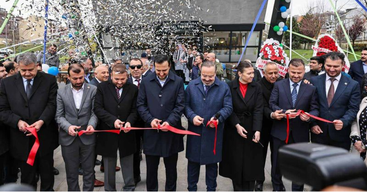 Arnavutköy'deüç tesis açılışı vetemel atma töreni