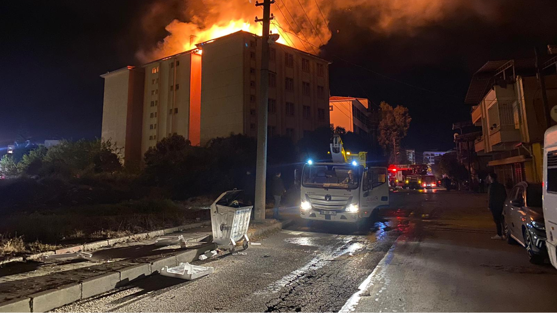 Aydın'da Lise Yurdunda Çıkan Yangında Öğrenciler Tahliye Edildi