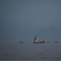 İran Hürmüz'ü yeniden kapattı