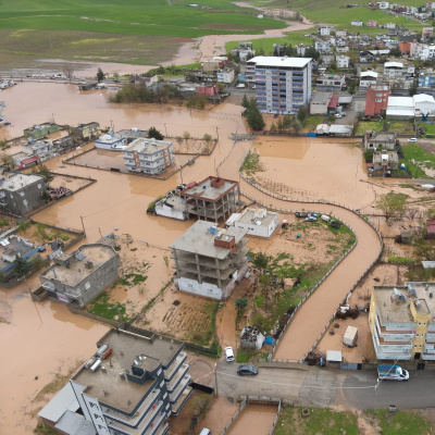 Siirt'te sağanak sonrası sel!