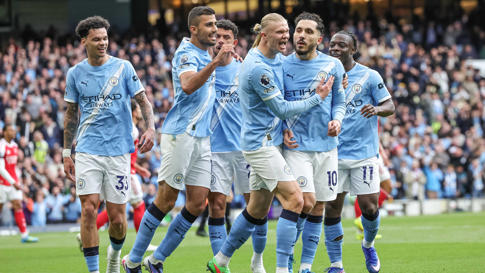 Premier Lig’de zirve yarışında Manchester City, Arsenal’i mağlup etti!