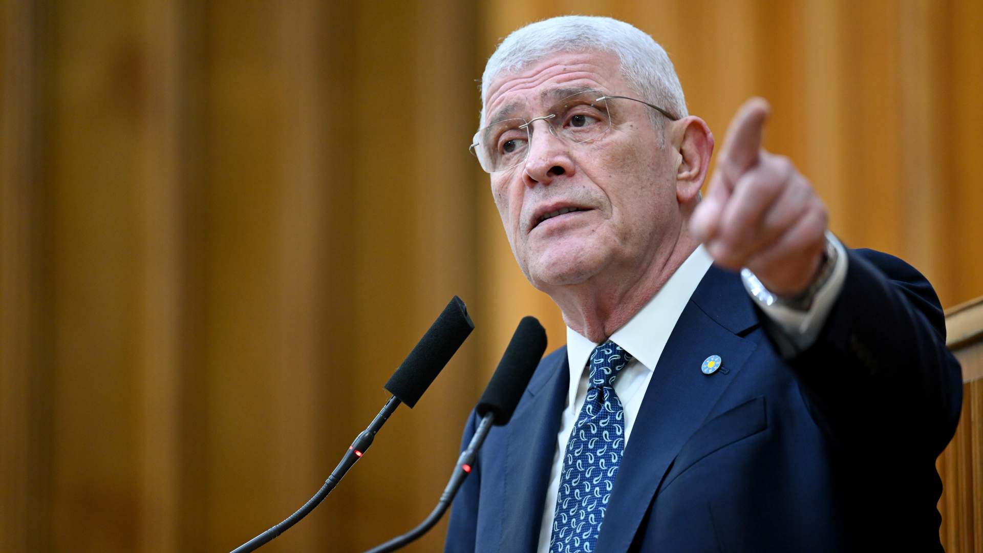 İYİ Parti Genel Başkanı Dervişoğlu, Almanya'da partisinin teşkilatıyla bir araya geldi