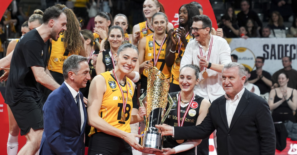 VakıfBank Şampiyon VakıfBank Kupasını Kazandı
