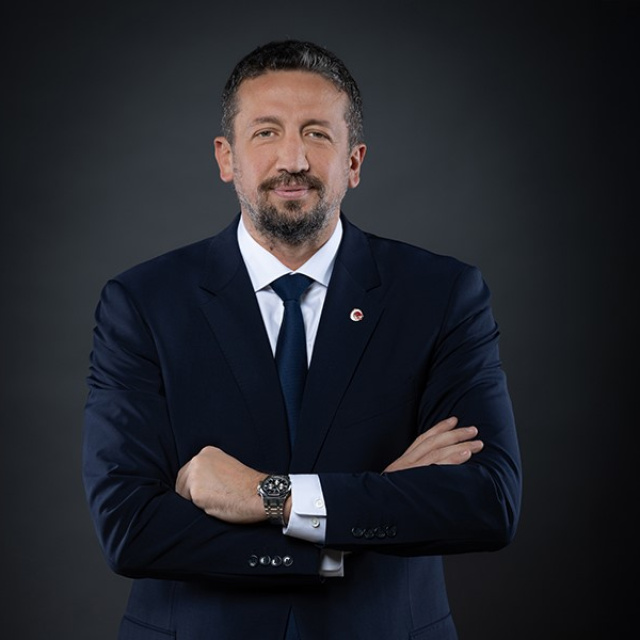 Türkoğlu'ndan Fenerbahçe ve Galatasaray'a tebrik!