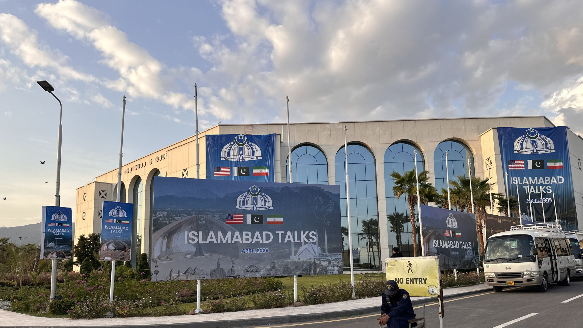 Trump'tan İran'a 'Son Şans' Uyarısı: Ateşkesin Sona Ermesine İki Gün Kala Gerginlik Tırmanıyor