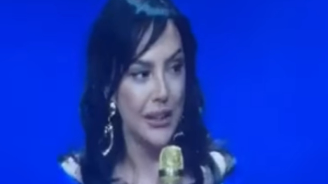 Sahnede 'estetik' itirafı