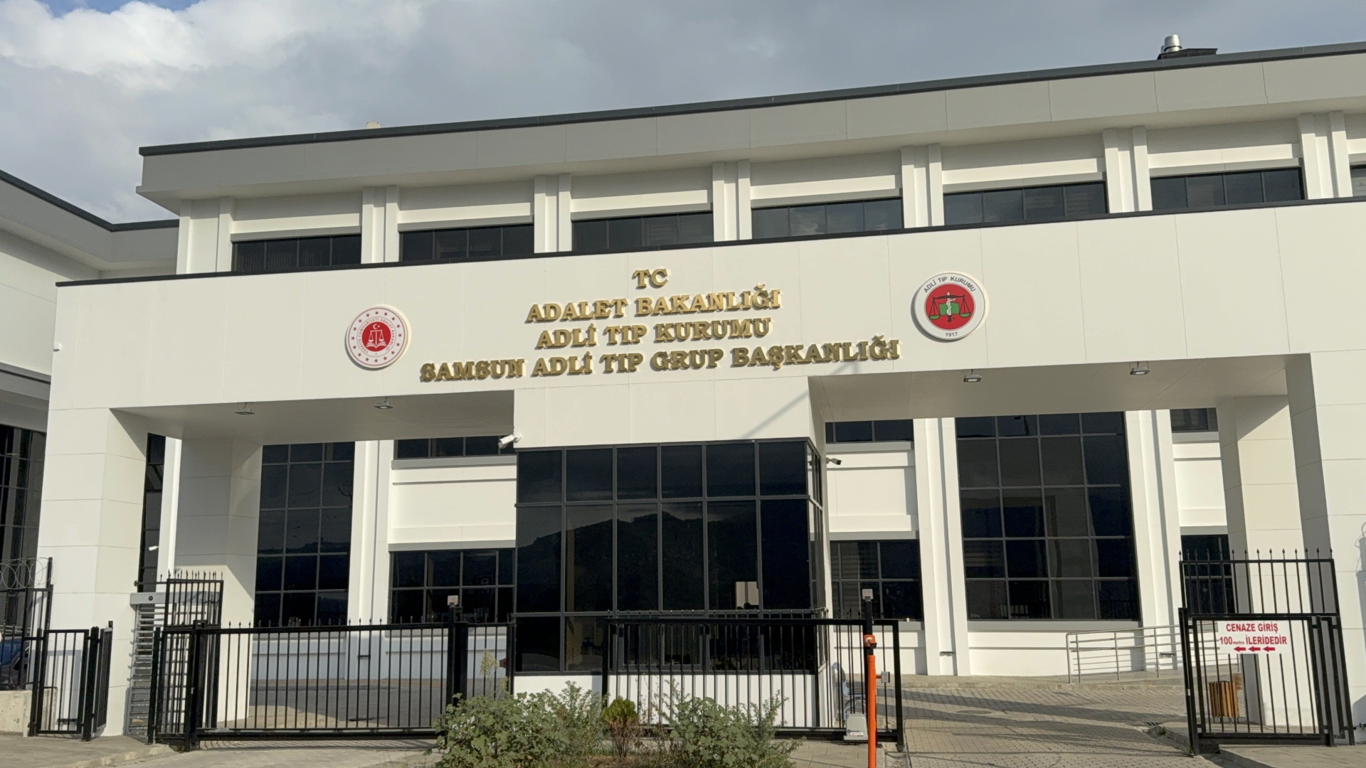 Samsun'da 32 Yaşındaki Adam Sandalyede Ölü Bulundu, Soruşturma Başlatıldı