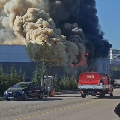 Fabrikada yangın! Patlamalar yaşandı!