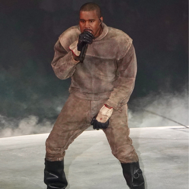 Futbol kulübünden Kanye West'e engel